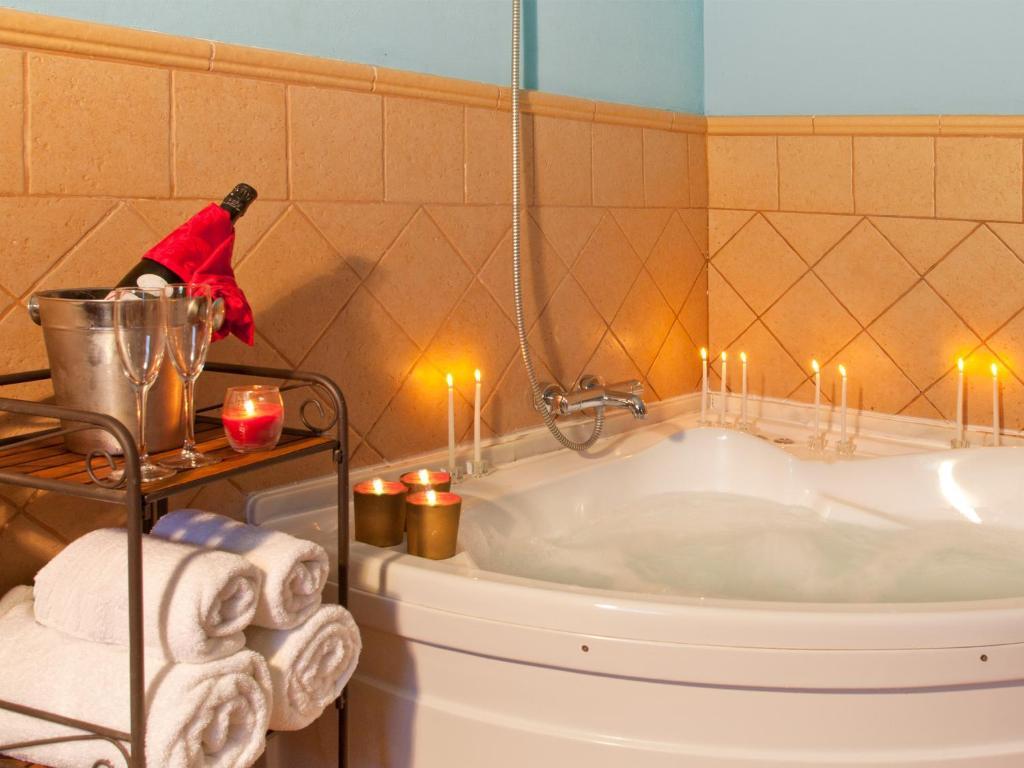 Superior Double Room hydromassage bath,26992046:JPEG
